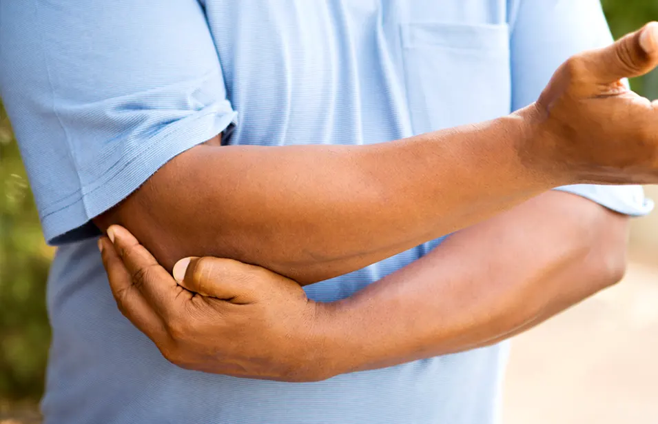 Entenda como a Atrite Reumatoide pode afetar o Cotovelo.